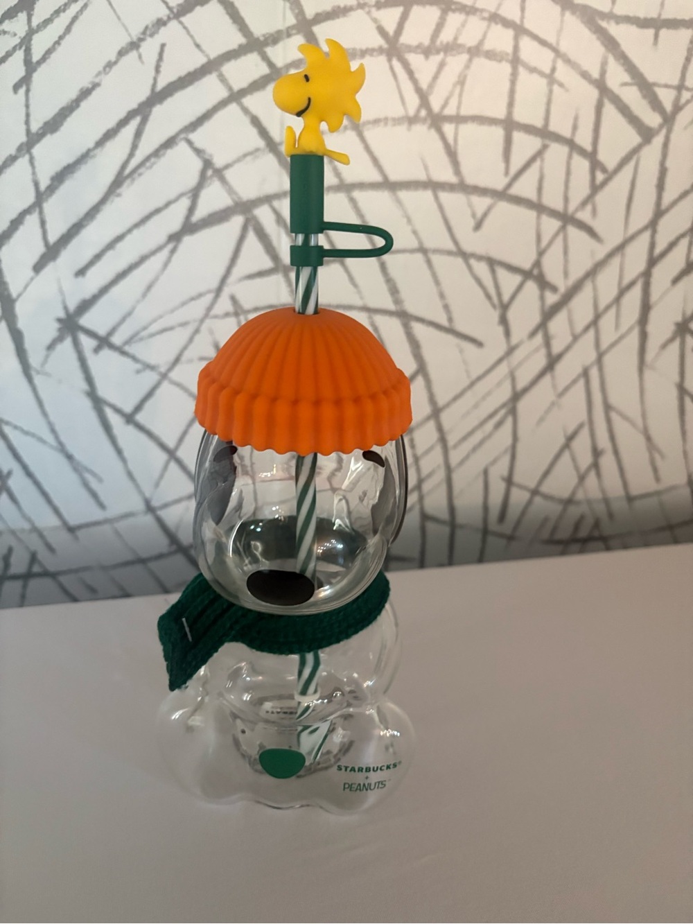 Starbucks x Peanuts Limited Edition Snoopy Glass Cold Cup (20oz)